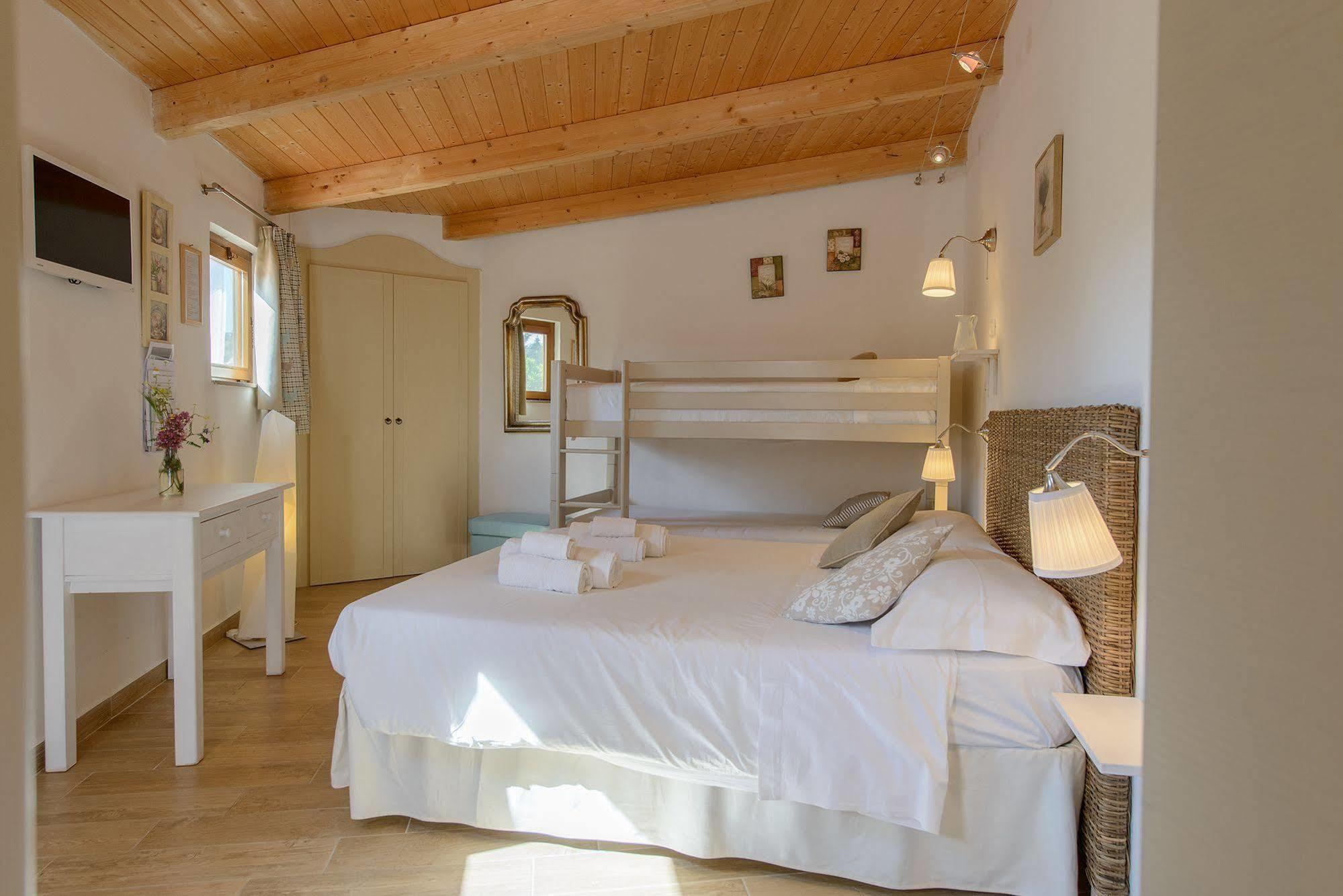 Gli Aranci Bed & Breakfast Agropoli Exterior photo